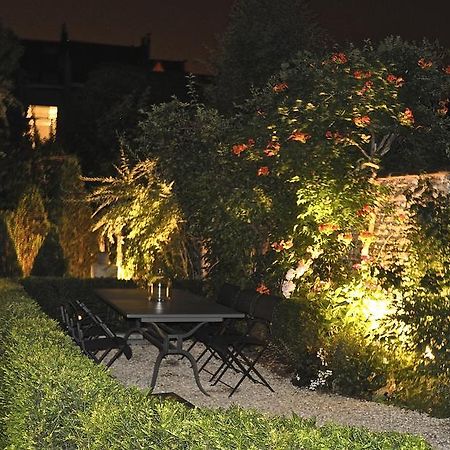 B&B Un Jardin En Ville Saint-Gilles Dış mekan fotoğraf